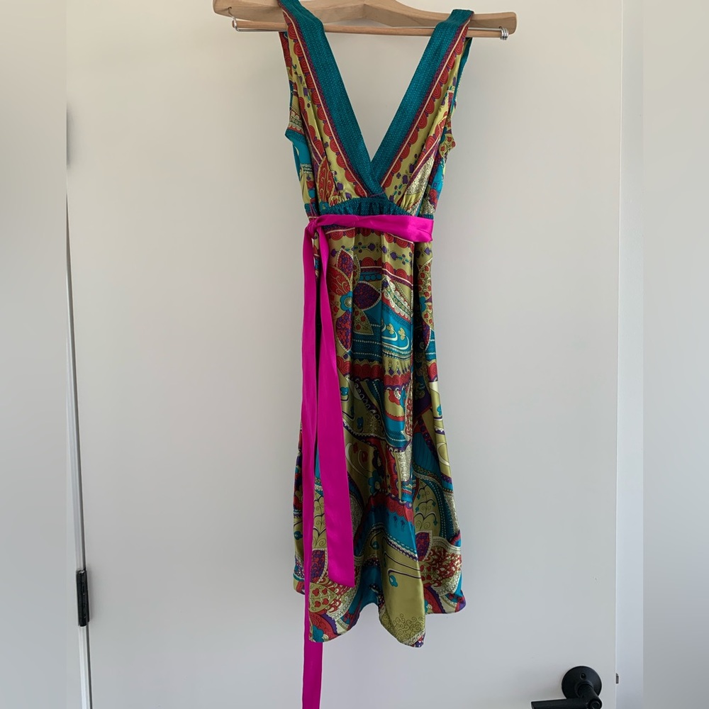 Single Dress - image 2